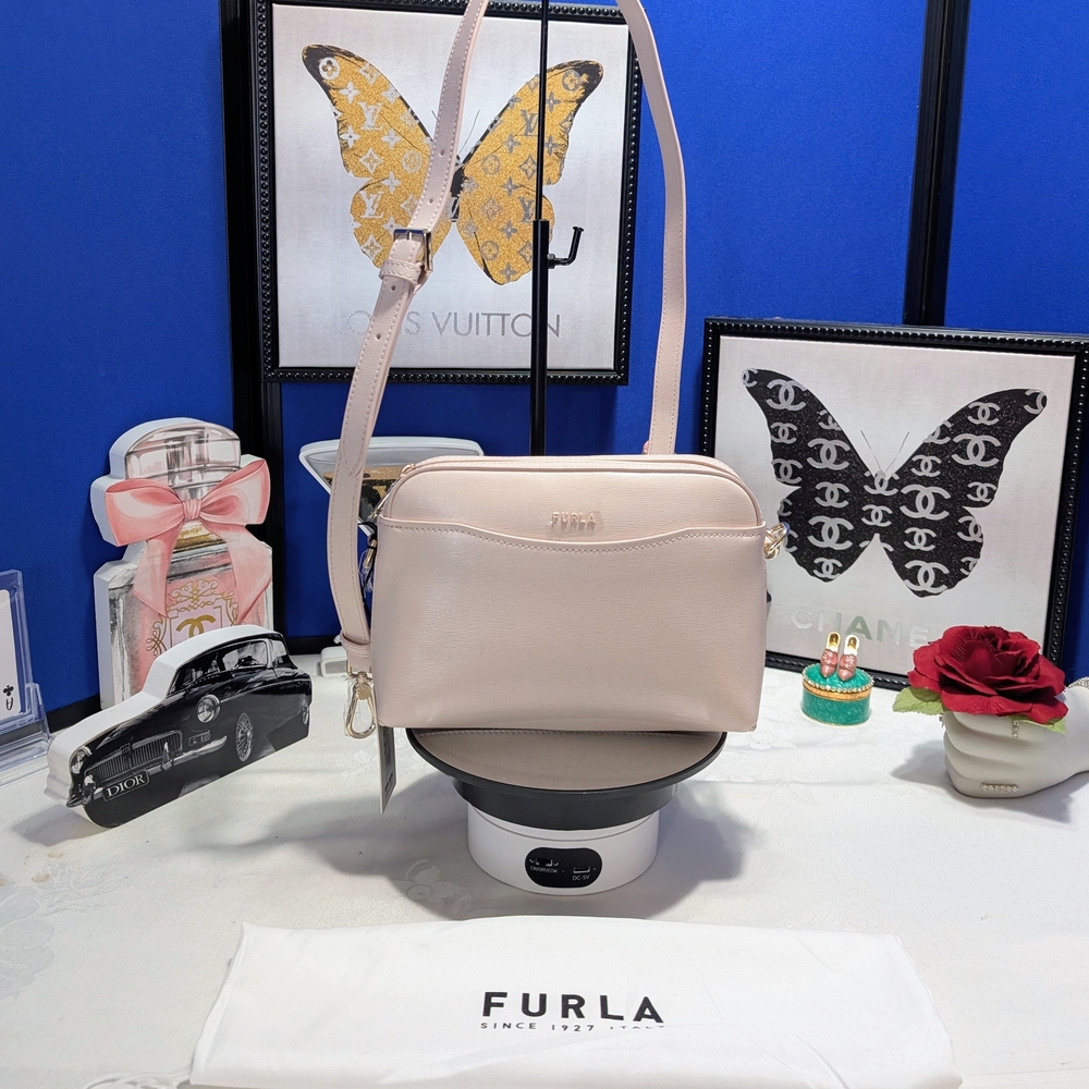 Furla GEA Leather Pochette XL Crossbody Purse In Asure (Light Pink) - NEW🔥